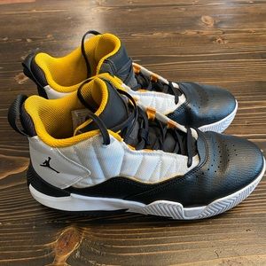 Size 6Y Jordan Basketball shoes.